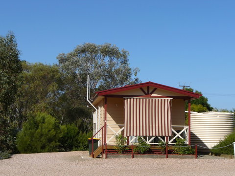 Gladstone Caravan Park - New South Wales Tourism  2