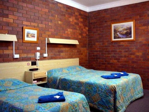 Glen Haven Motor Inn - New South Wales Tourism  3