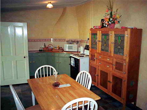 Goat Square Cottages - New South Wales Tourism  3