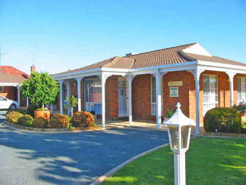 Goldtera Motor Inn - New South Wales Tourism  0