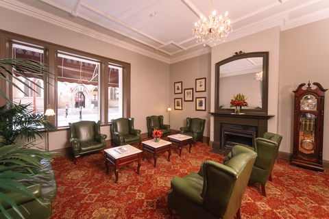 Hadley's Orient Hotel - New South Wales Tourism  1
