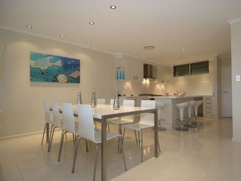Hamilton Island Private Apartment - Poinciana - New South Wales Tourism  0