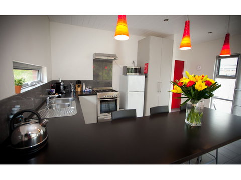 Hanover Bay - New South Wales Tourism  4