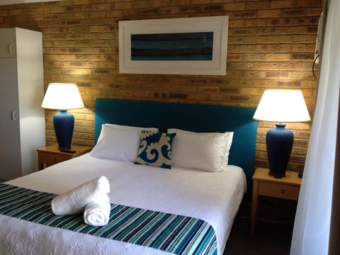 Hawks Nest Motel - New South Wales Tourism  0