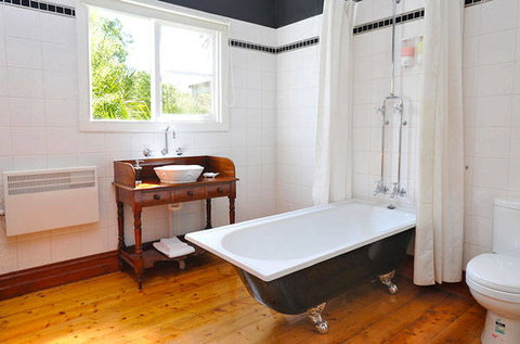 Healesville Garden Homestead - New South Wales Tourism  1