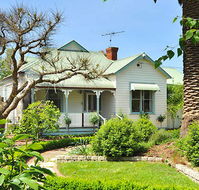 Healesville Garden Homestead