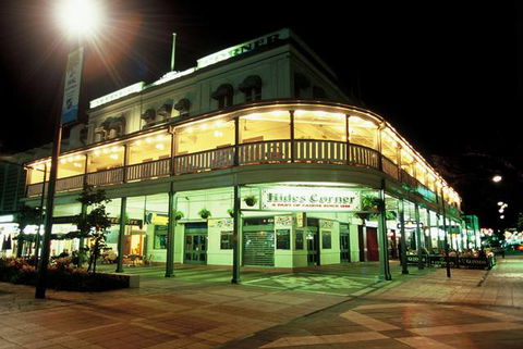Hides Hotel Cairns - New South Wales Tourism  0
