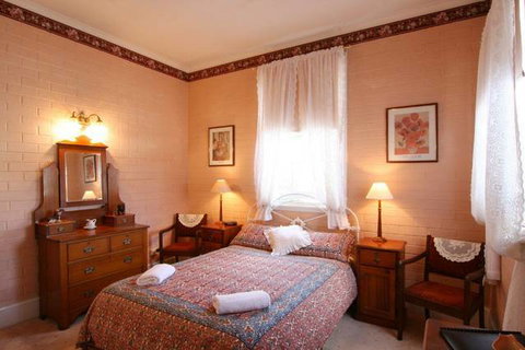 Hillview House - New South Wales Tourism  0