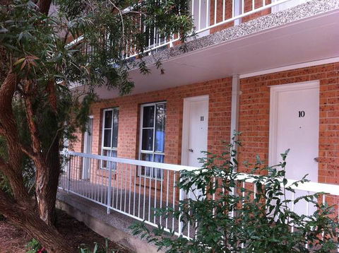 Huskisson Beach Motel - New South Wales Tourism  1