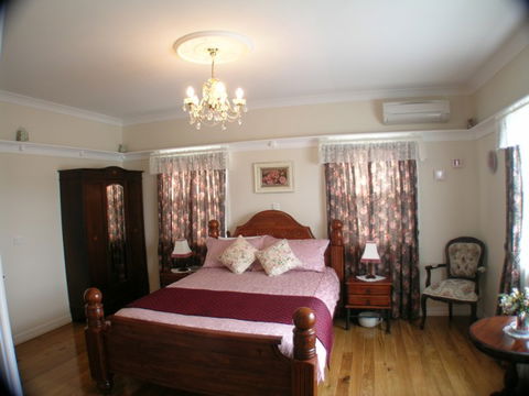 Johnstone's On Oxley Bed & Breakfast - New South Wales Tourism  0