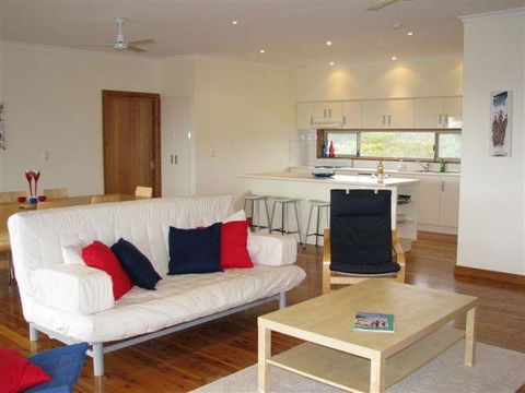 Kangaroo Island Beach Holiday House - New South Wales Tourism  0