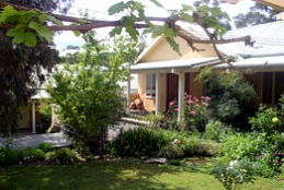 Kemeys Mountain Hideaway - New South Wales Tourism  0