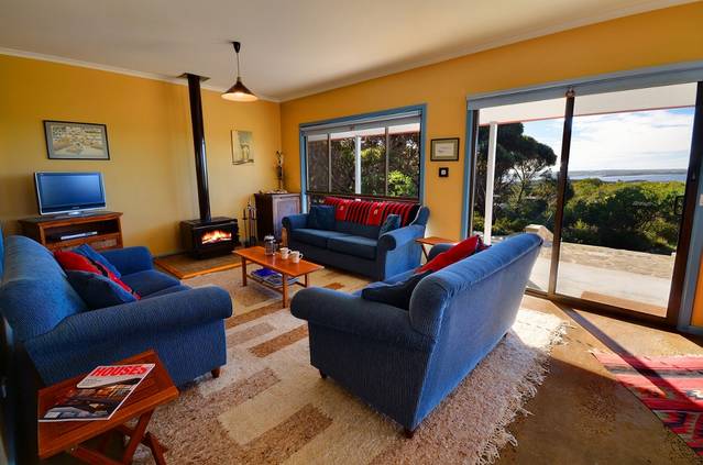 Pelican Lagoon SA New South Wales Tourism