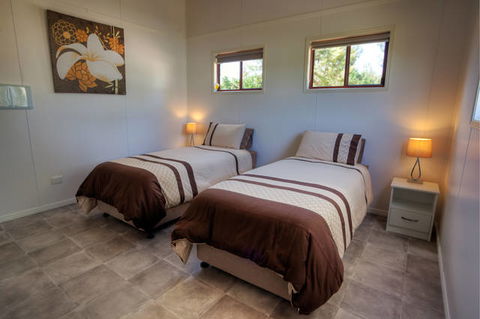 Killarney View Cabins And Caravan Park - New South Wales Tourism  9