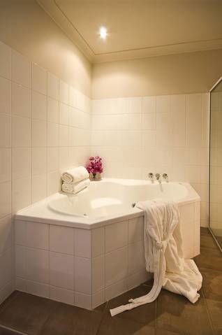 Kimberley Grande - New South Wales Tourism  5