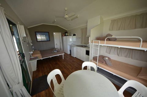 Kimberleyland Waterfront Holiday Park - New South Wales Tourism  2