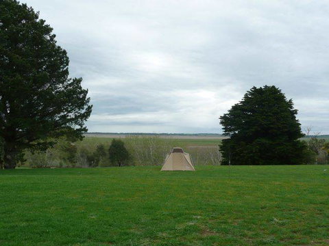 Lake Burrumbeet Caravan Park - New South Wales Tourism  1