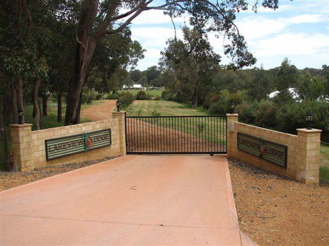 Lakeview Lodge - New South Wales Tourism  4