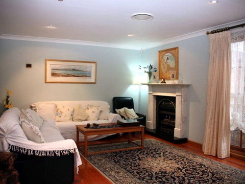 Lavender House B&B - New South Wales Tourism  2