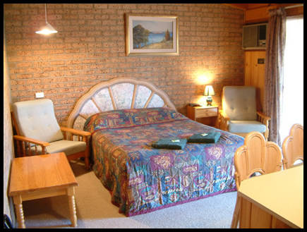 Lightning Ridge Outback Resort & Caravan Park - New South Wales Tourism  2