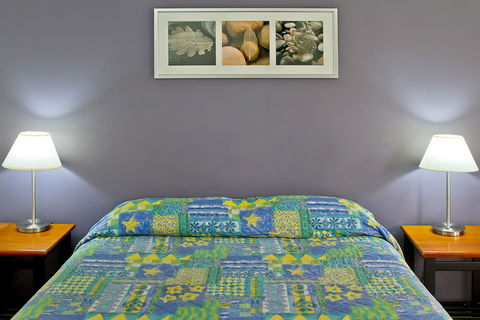 Limassol Motel - New South Wales Tourism  6