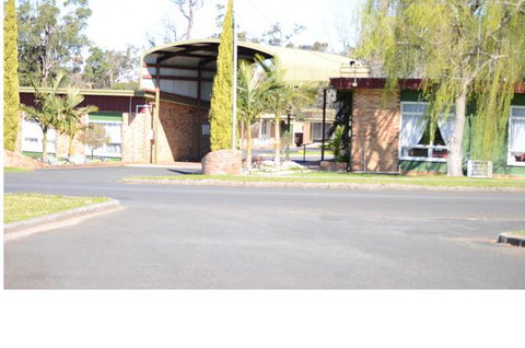 Manjimup Motor Inn - New South Wales Tourism  1