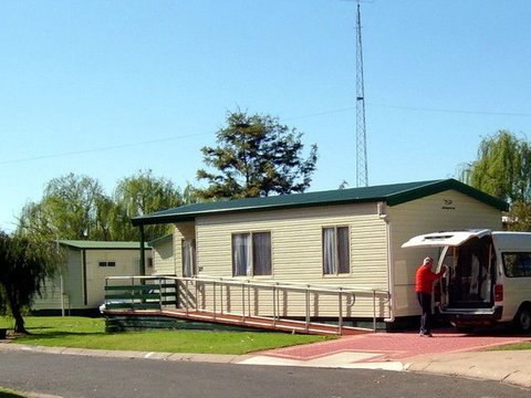 Mannum Caravan Park Cabins - New South Wales Tourism  1