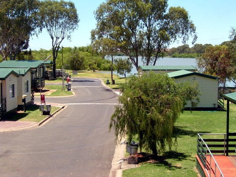Mannum Caravan Park Cabins - New South Wales Tourism  0