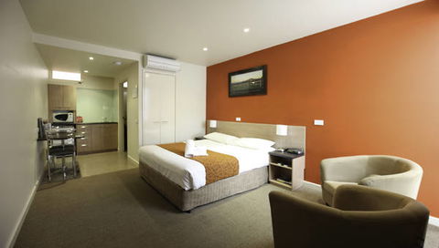 Mansfield Motel - New South Wales Tourism  2