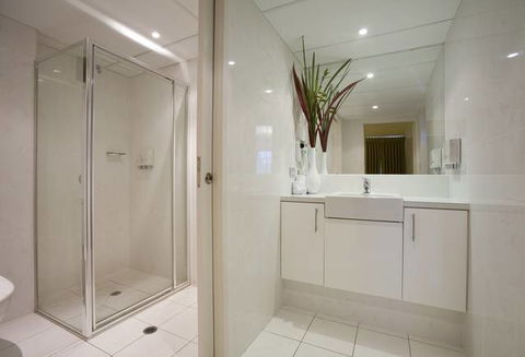 Manuka Park Serviced Apartments - New South Wales Tourism  1