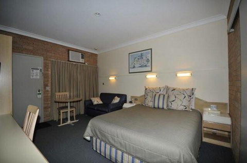 Marriott Park Motel - New South Wales Tourism  0