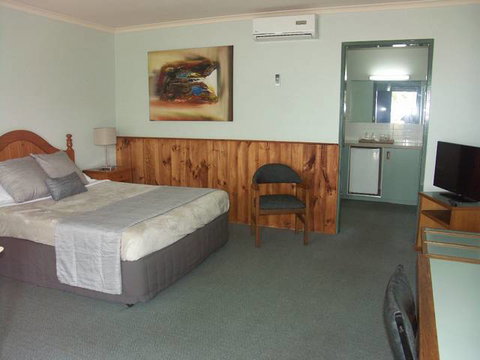 Melaleuca Motel - New South Wales Tourism  2