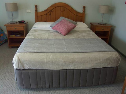 Melaleuca Motel - New South Wales Tourism  3