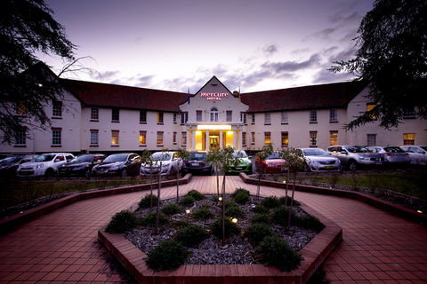 Mercure Canberra - New South Wales Tourism  5