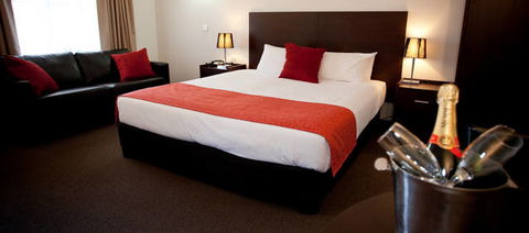 Mercure Port Of Echuca - New South Wales Tourism  2
