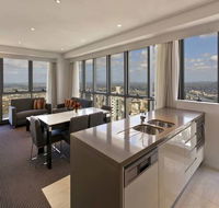 Meriton Serviced Apartments - Adelaide Street - New South Wales Tourism 