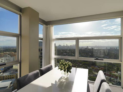 Meriton Serviced Apartments Bondi Junction - New South Wales Tourism  1