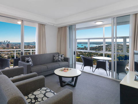 Meriton Serviced Apartments Bondi Junction - New South Wales Tourism  0