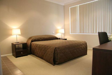Merivale Motel Tumut - New South Wales Tourism  0