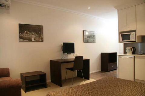 Merivale Motel Tumut - New South Wales Tourism  3