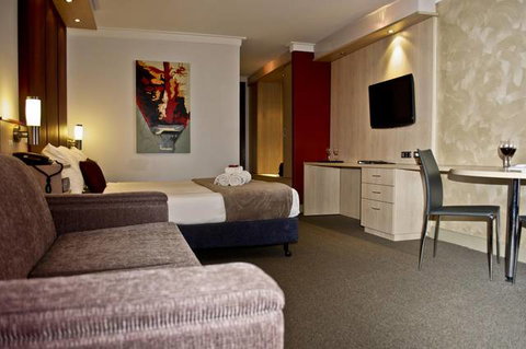 Metro Hotel Perth - New South Wales Tourism  9