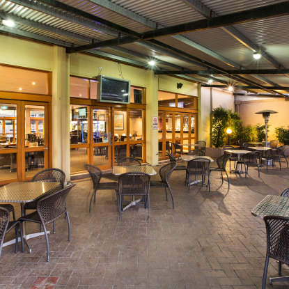 Ocean Beach Hotel - New South Wales Tourism  17