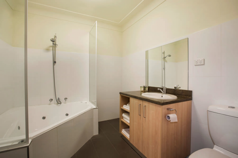 Ocean Beach Hotel - New South Wales Tourism  46