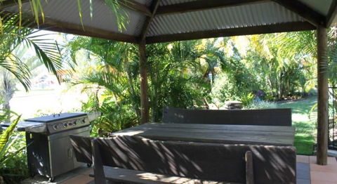 Pialba Motor Inn - New South Wales Tourism  3