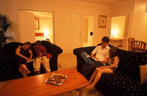 Mont Clare Boutique Apartments - New South Wales Tourism  1