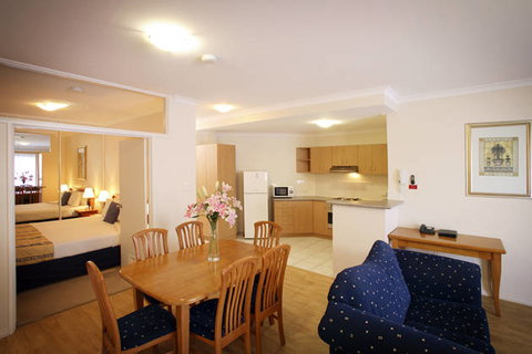 Mont Clare Boutique Apartments - New South Wales Tourism  7