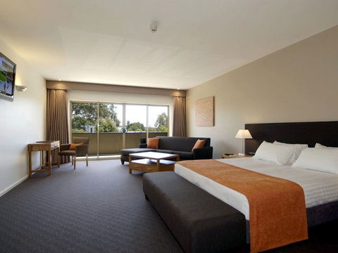 Mornington On Tanti - New South Wales Tourism  0