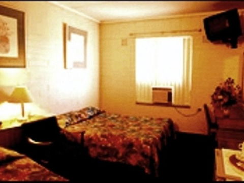 Morphett Arms Hotel - New South Wales Tourism  2