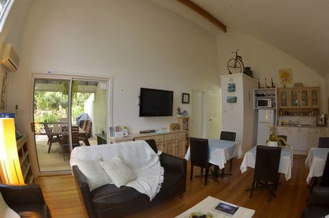Nelson Bay Bed & Breakfast - New South Wales Tourism  2