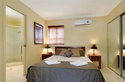 Noosa River Palms - New South Wales Tourism  2